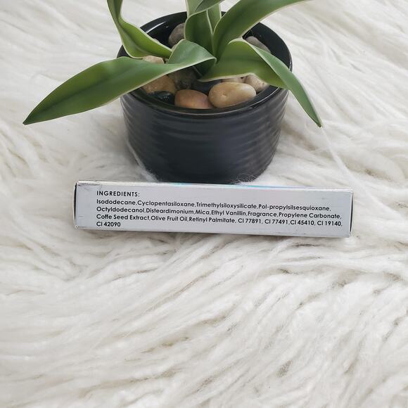 TASH Cosmetics Lip Service Black Liquid To Matte Lipstick #20 - Picture 5 of 5